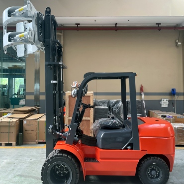 paper roll forklift