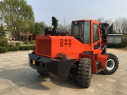 4-wheel rough terrain forklift