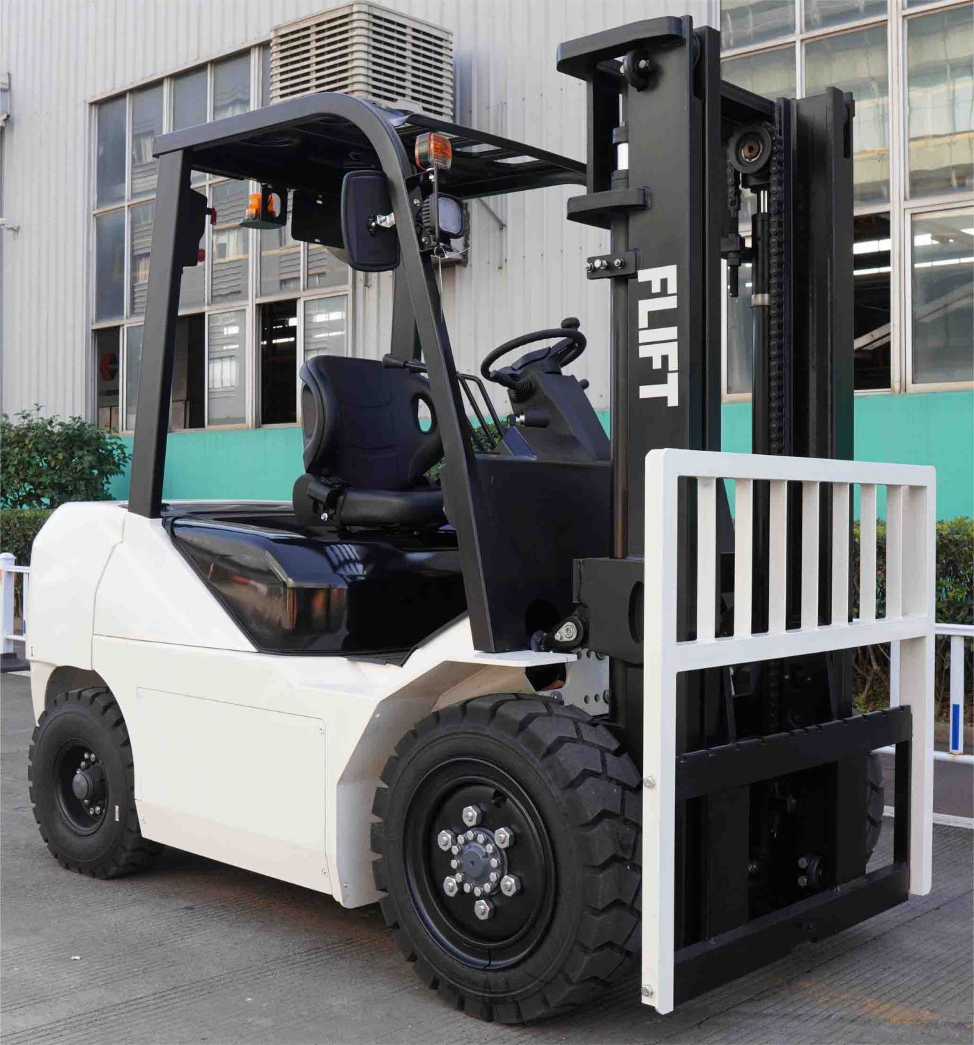 3-ton-lithium-ion-battery-forklift