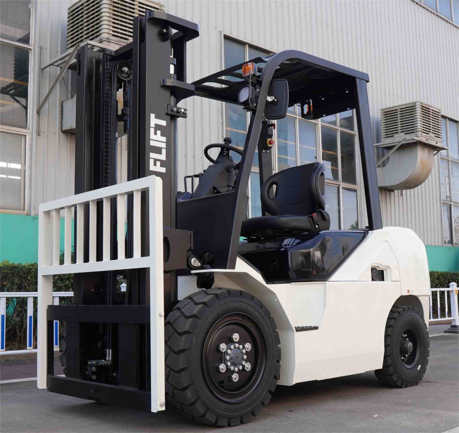 electric-counterbalance-forklift-lithiu-ion-battery-forklift