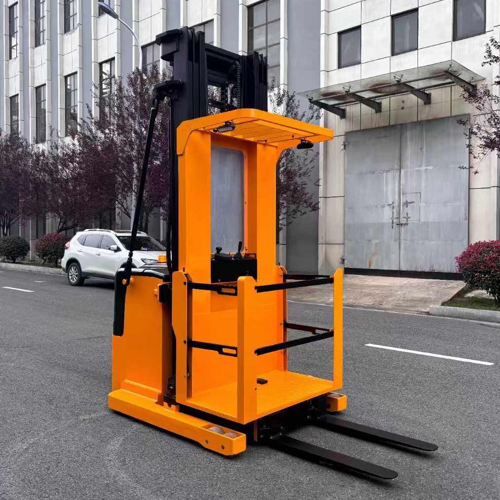 warehouse-order-picker-forklift