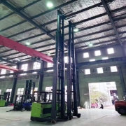 high-reach-truck-forklift-2-ton