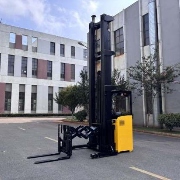 double-deep-reach-truck-electric
