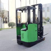 reach truck manufacturers