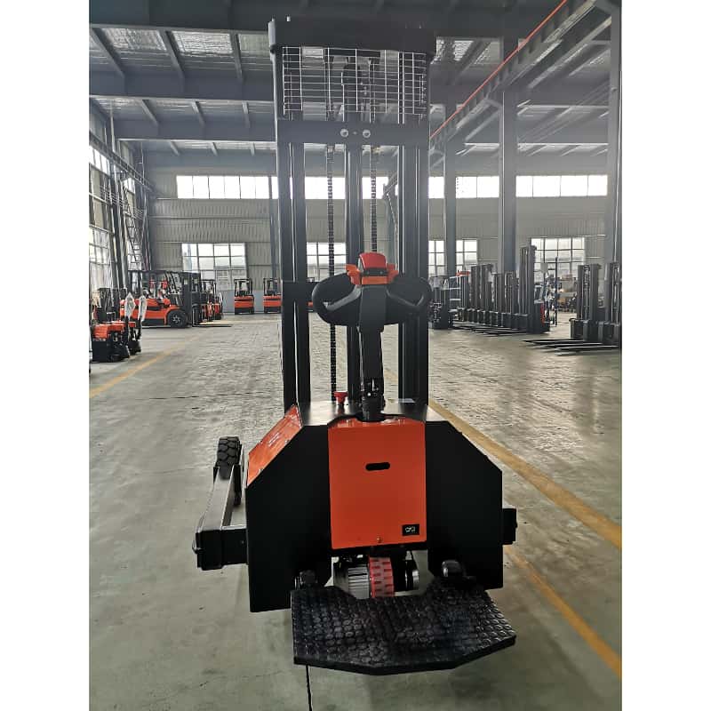 1.5t Rough Terrain Stacker