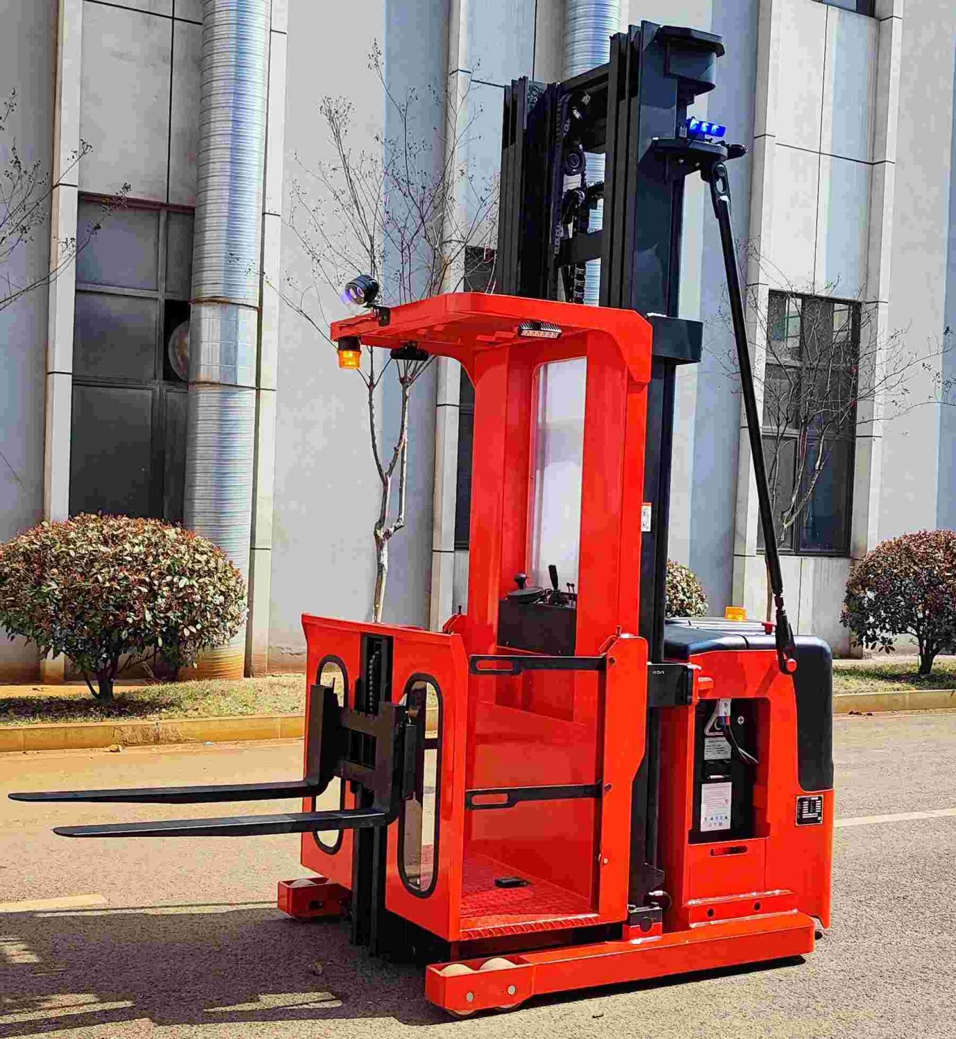 picker-lift-forklift-warehouse-picker-truck