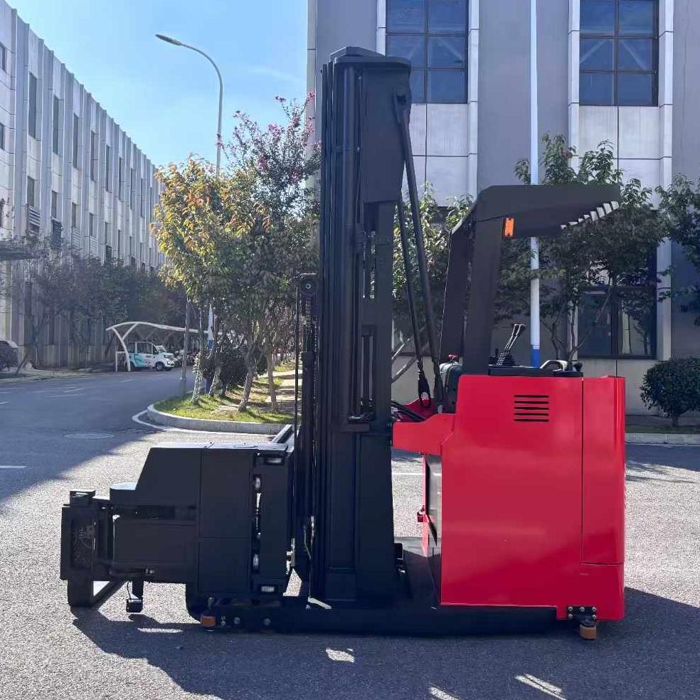 3-way-forklift-pallet-stacker