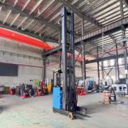 reach truck manufacturers