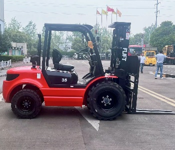 2WD 7000lb forklift