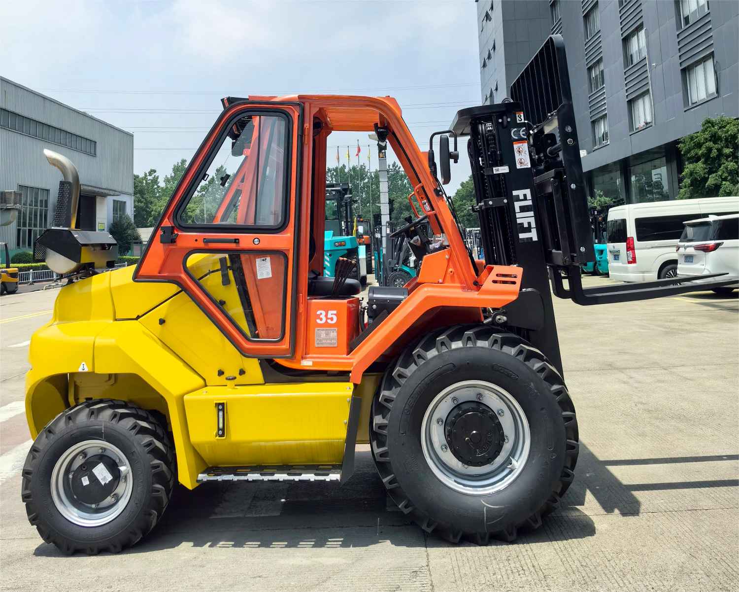 off-road-forklift-outdoor-forklift