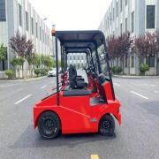 electric tow tractor